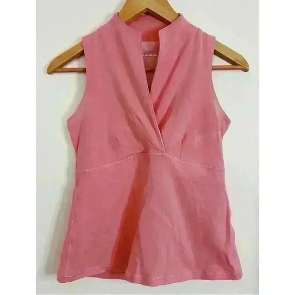 lululemon athletica Tops - Lululemon Surpus V neck Athletic Top with Built in Bra Size 2